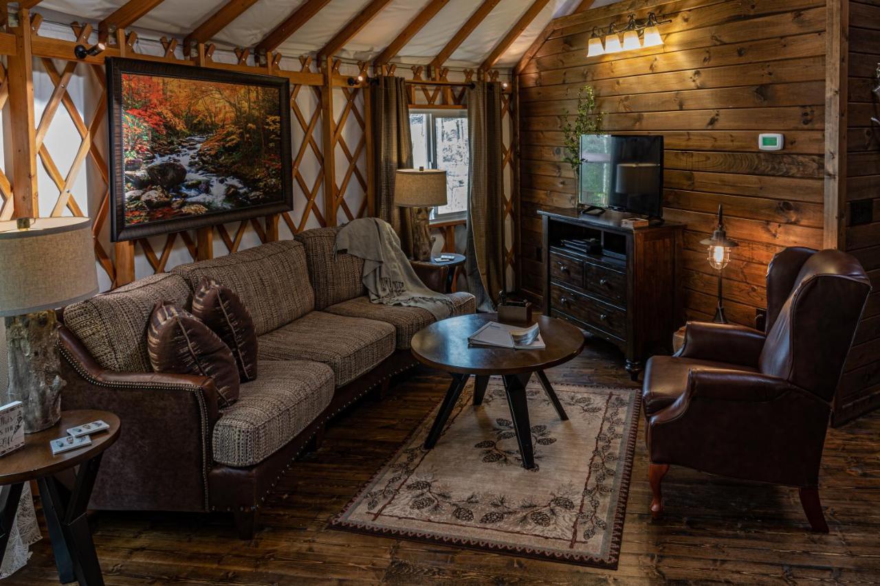 Вілла Tranquil Haven Luxy Yurt - Creekside Glamping With Private Hot Tub Topton Екстер'єр фото