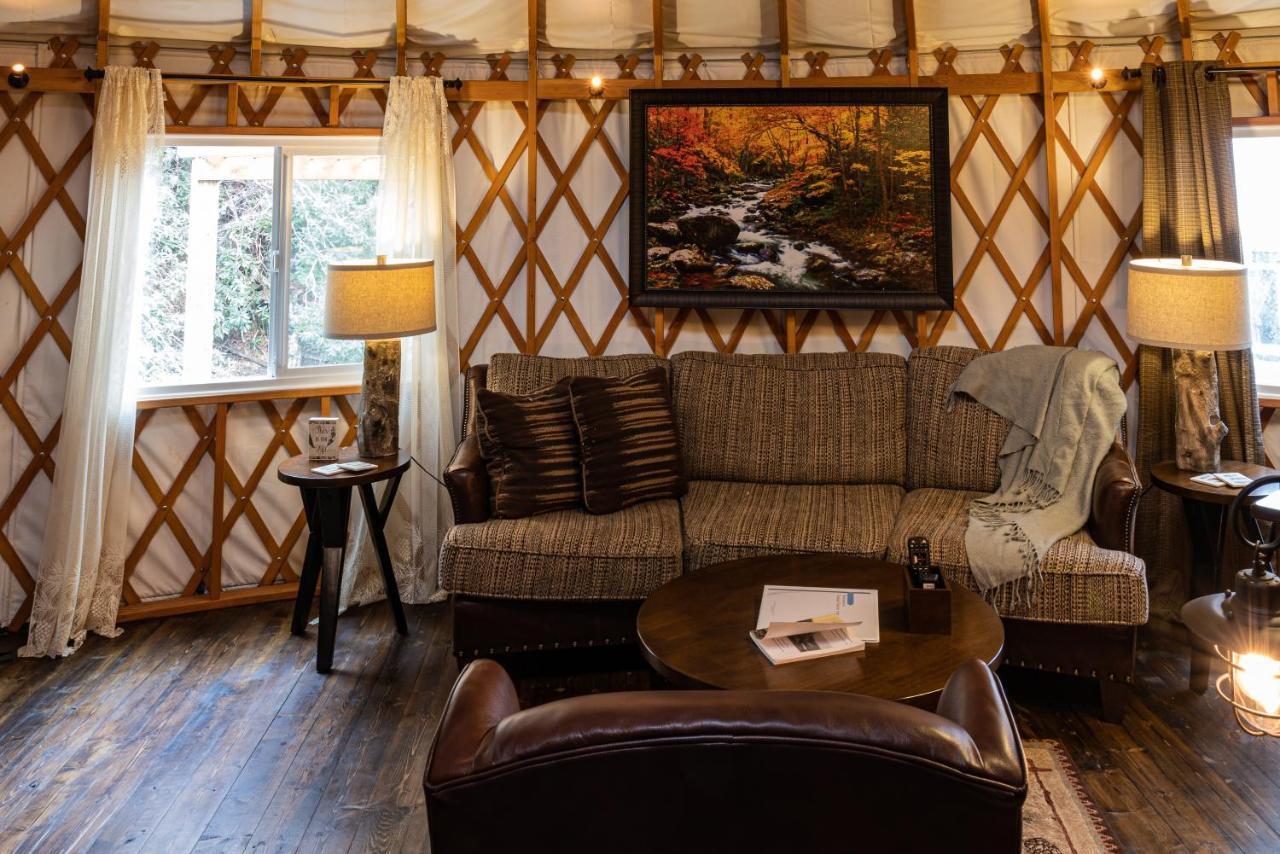 Вілла Tranquil Haven Luxy Yurt - Creekside Glamping With Private Hot Tub Topton Екстер'єр фото